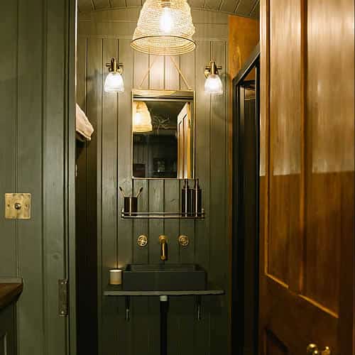 Croft Lurury Shepherds Hut For Sale 1