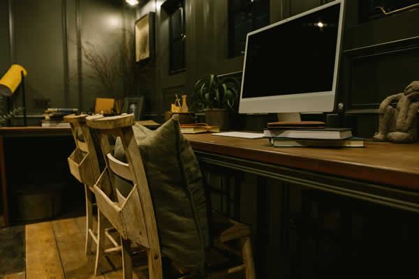 Garden Office Shepherds Hut